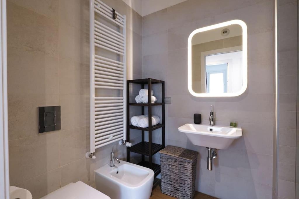 Contempora - Trilocale C. Di Rienzo 37 Milan